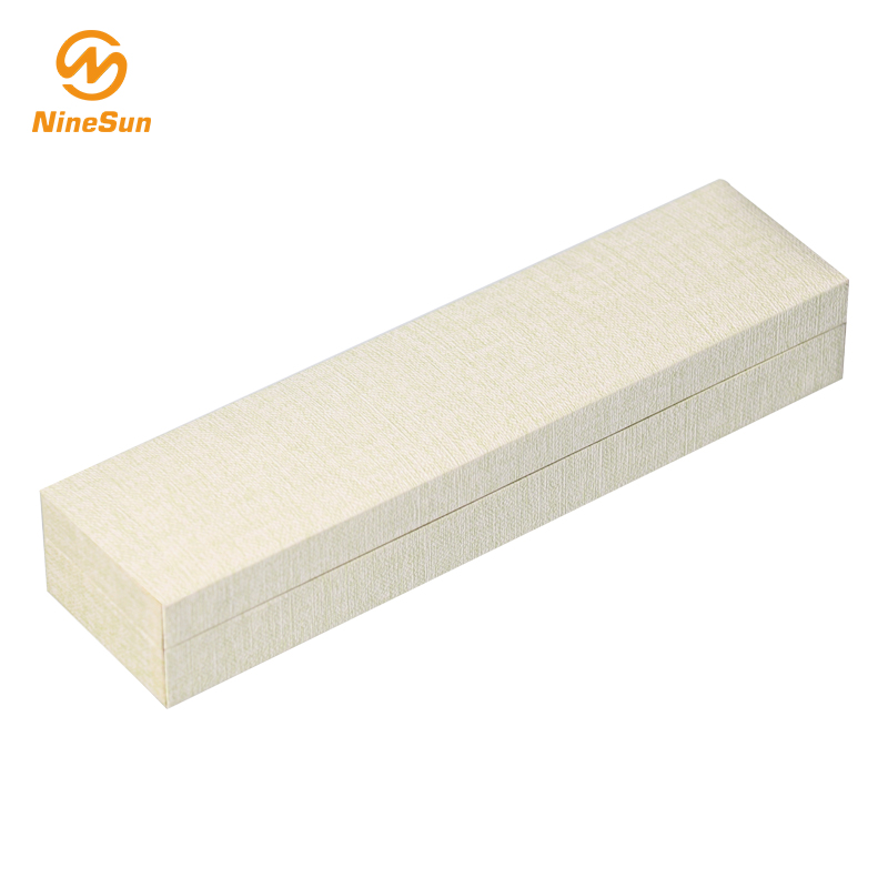 Hộp đựng sữa và màu xanh