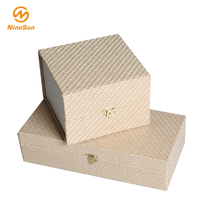 Nhà máy chuyên nghiệp Cung cấp phổ biến Nhẫn di động Bông tai Lưu trữ Vải Trang sức Hộp
